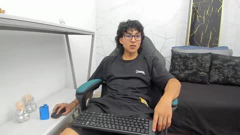     online show from October 30, 9:04 pm