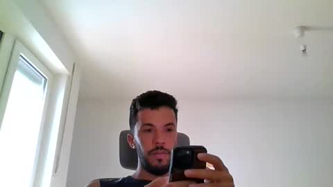Snapshot of zoubabigdick chatting on September 23, 1:05 pm zouba big dick online show from September 23, 1:05 pm