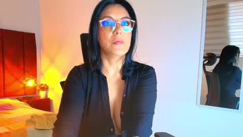 Snapshot of zuzana21 chatting on September 23, 12:43 pm Zuzana21 online show from September 23, 12:43 pm